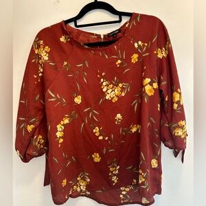 Paper moon Women’s Red Floral Blouse Size Small